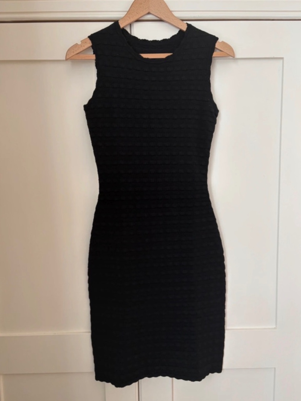 Alaïa scalloped jacquard bodycon dress in black XS